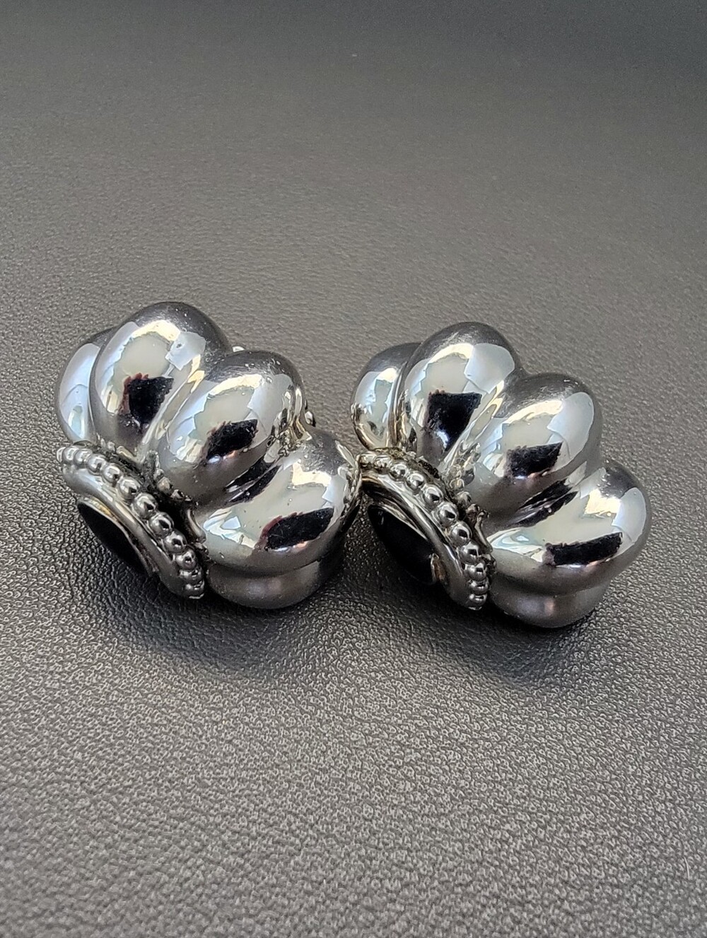 Silver Tone Puffy Ribbed Clip-On Earrings Bold Dome Beaded Edge Classic Statemen